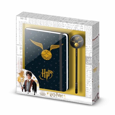 Karactermania комплект дневник с ластик 100л + химикалка в кутия HARRY POTTER Wings, 02813 , за момиче и момче 02813
