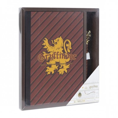 Cerda комплект бележник с химикалка, HARRY POTTER GRYFFINDOR, 2700000461, кафяв 2700000461 Cerda комплект бележник с химикалка, HARRY POTTER GRYFFINDOR, 2700000461, кафяв 2700000461