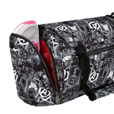 CoolPack Спортна чанта Coolpack - McNeil - Fit S - Avengers, L 9108274000, момче, многоцветна L 9108274000 CoolPack Спортна чанта Coolpack - McNeil - Fit S - Avengers, L 9108274000, момче, многоцветна L 9108274000